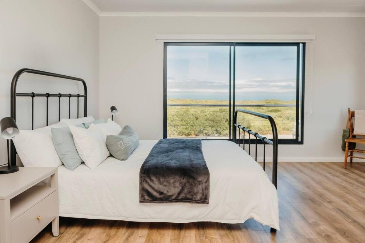 Ocean View 4-Bed Getaway On Pearly Beach Exteriér fotografie